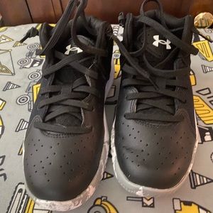 Boys Under Armour Sneakers